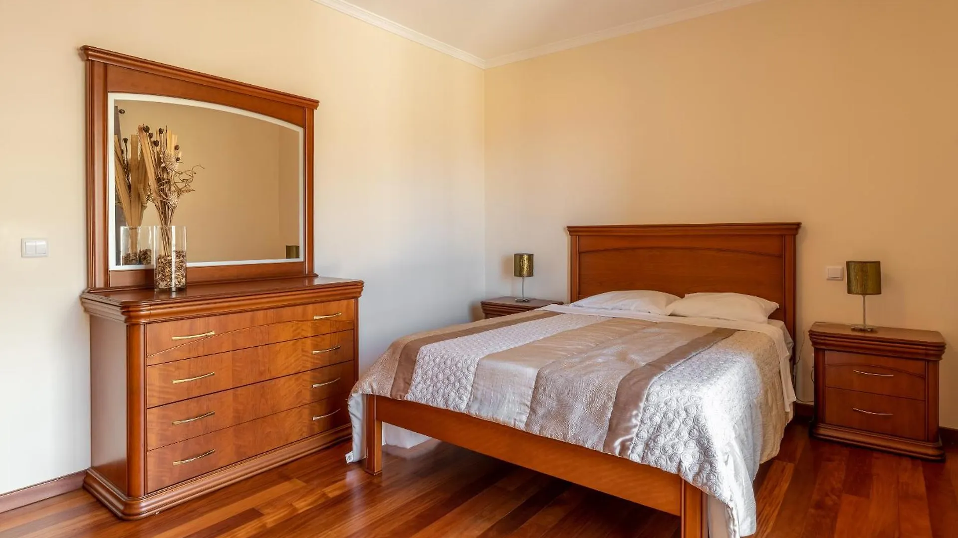 Garajau View Apartment By Holiday Rental Madeira كانيكو